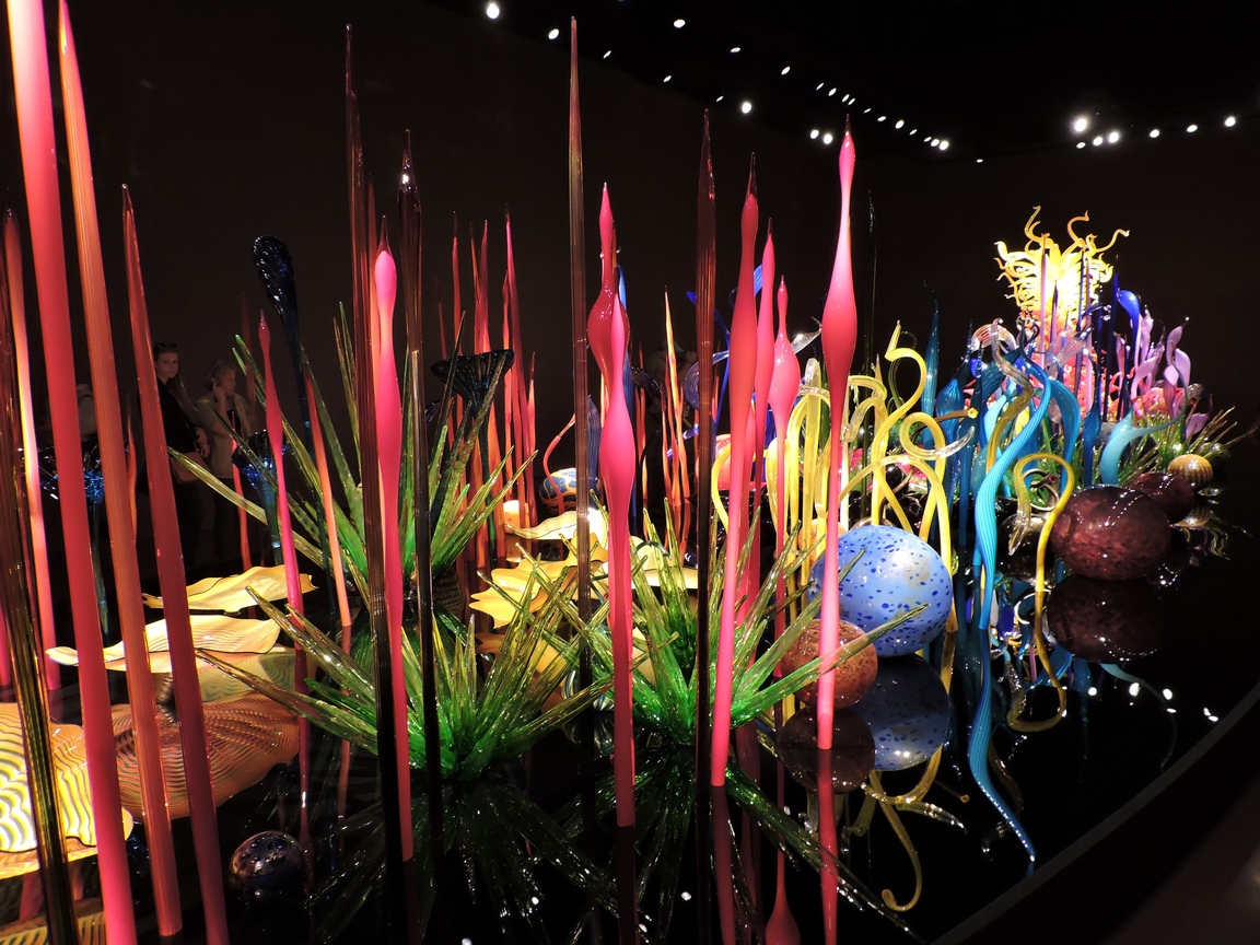 Chihuly Glass Musem
              inside - large work